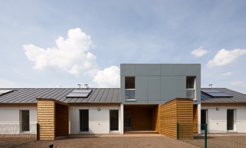 trois maisons individuelles en bande